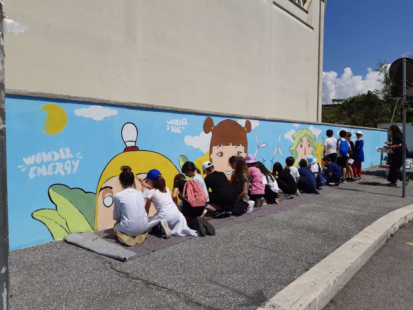 A Scuola per il Pianeta: gli studenti realizzano a Fiumicino un murale anti-smog