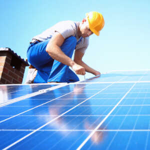 Installazione pannelli fotovoltaici: requisiti e autorizzazioni