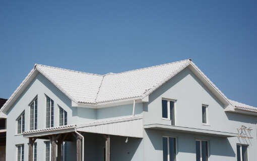 Ecco come i tetti bianchi riducono i consumi e contrastano il microclima urbano