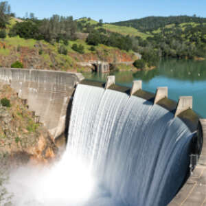 Energia idroelettrica: vantaggi e svantaggi