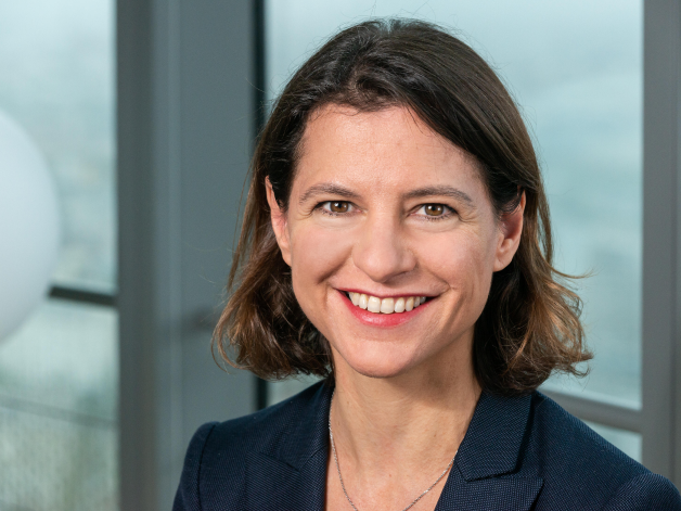 Scarica l'immagine di Catherine MacGregor Catherine MacGregor