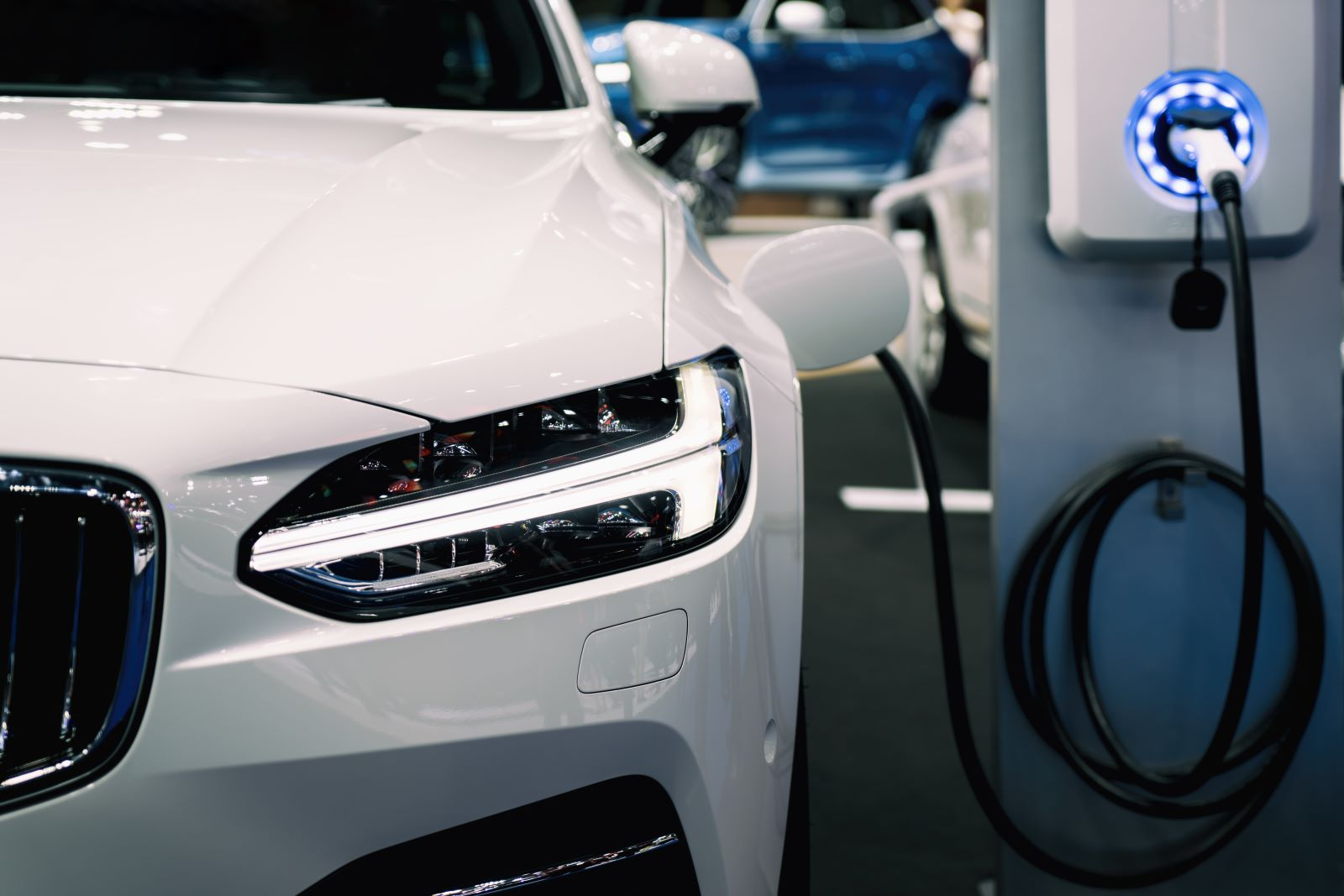 Quanto Consuma un’auto elettrica: Costi e Impatto Ambientale